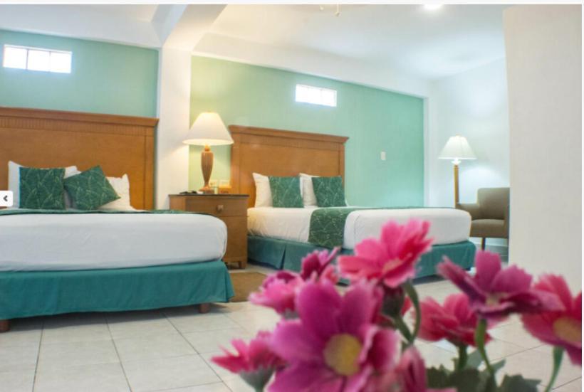 Hotel Central Station Тулум Экстерьер фото