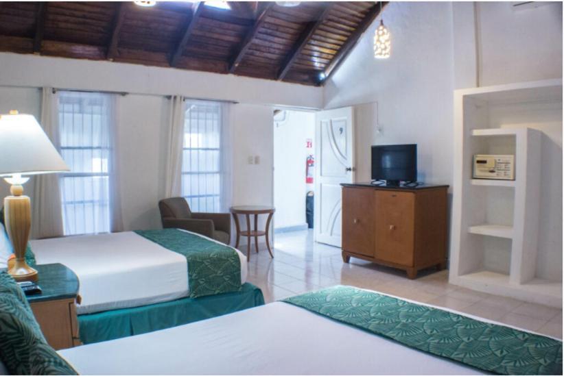 Hotel Central Station Тулум Экстерьер фото